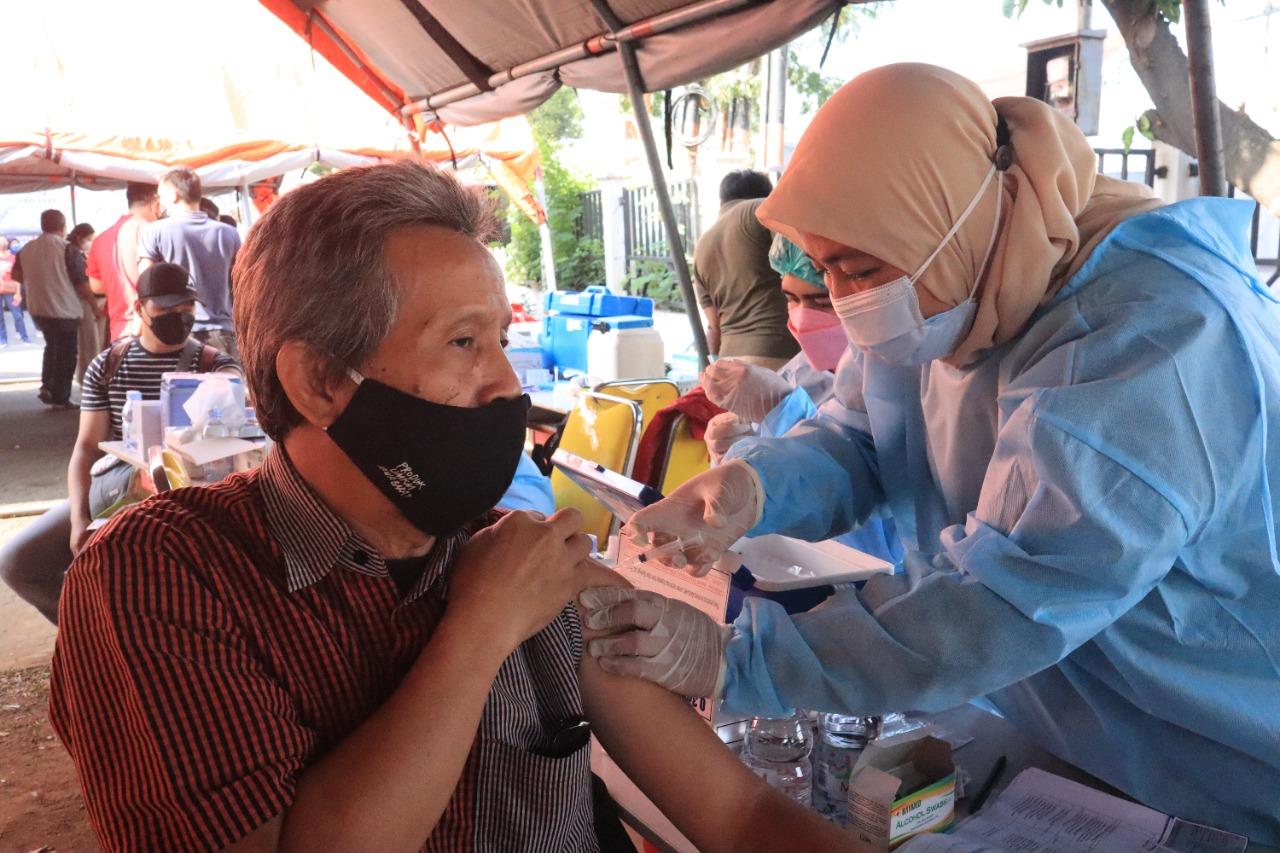 PMI Kota Bekasi Berhasil Vaksinasi 40.000 Masyarakat, Selanjutnya Astrazeneca